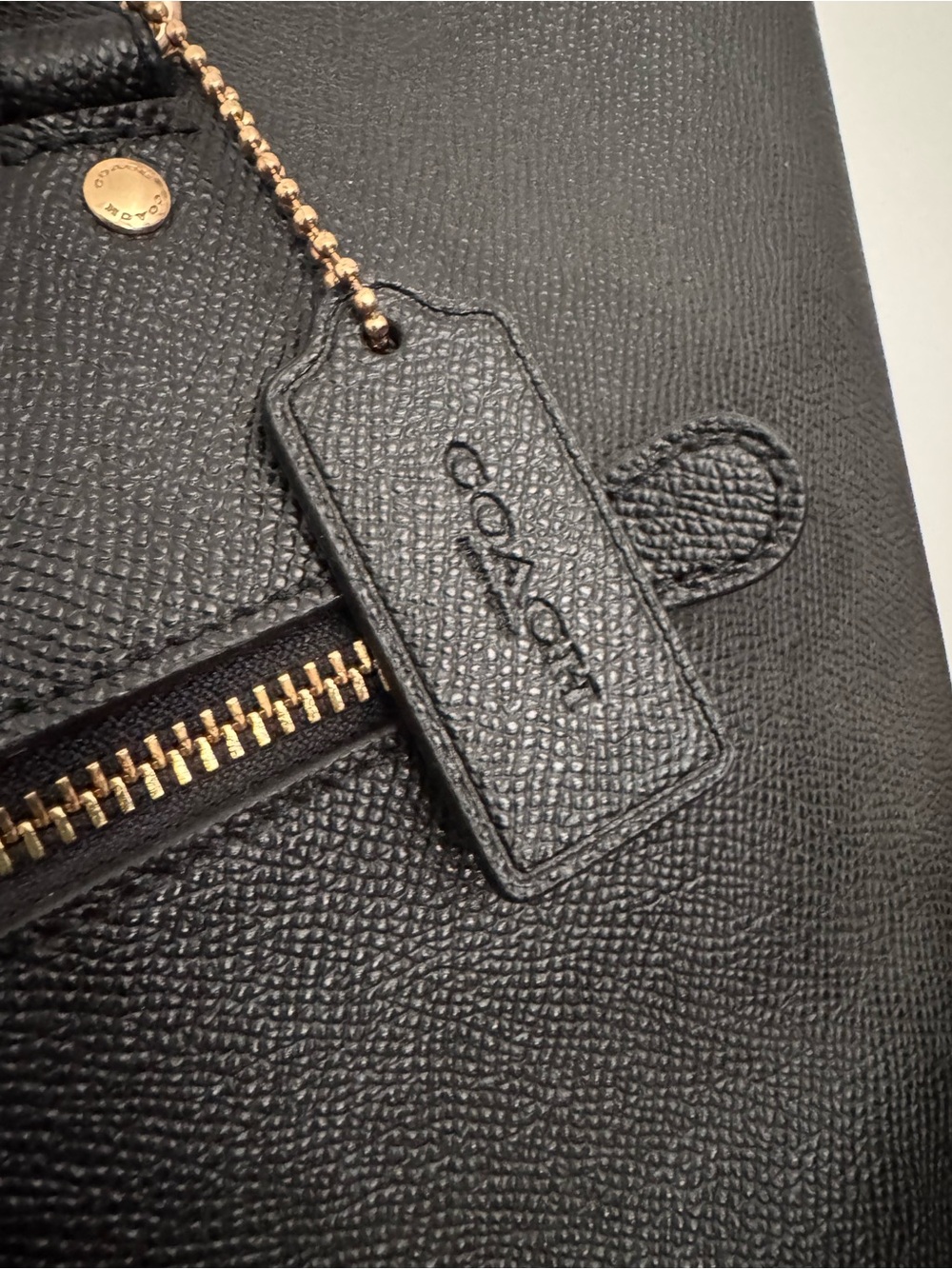 Coach Gallery Tote Bag In Black Cross Grain Leather - Picture 2 of 16